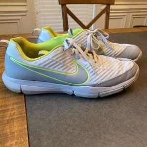 Nike golf shoes 9.5